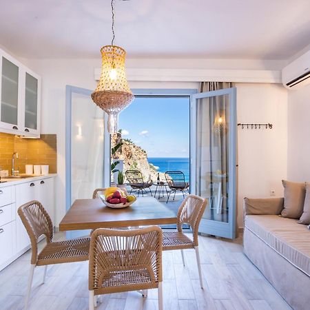 Yploui Suites Karpathos Exterior foto
