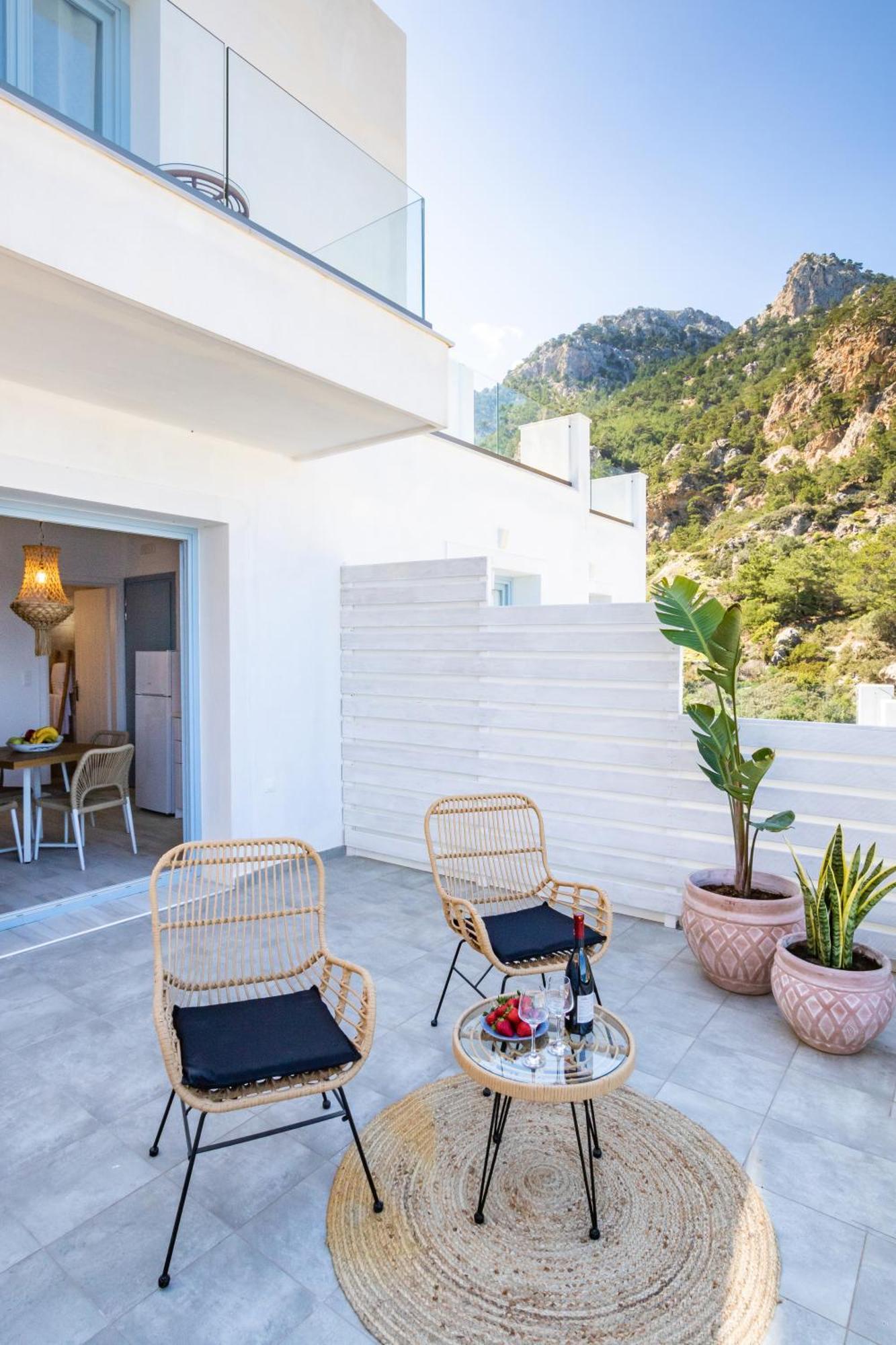 Yploui Suites Karpathos Exterior foto